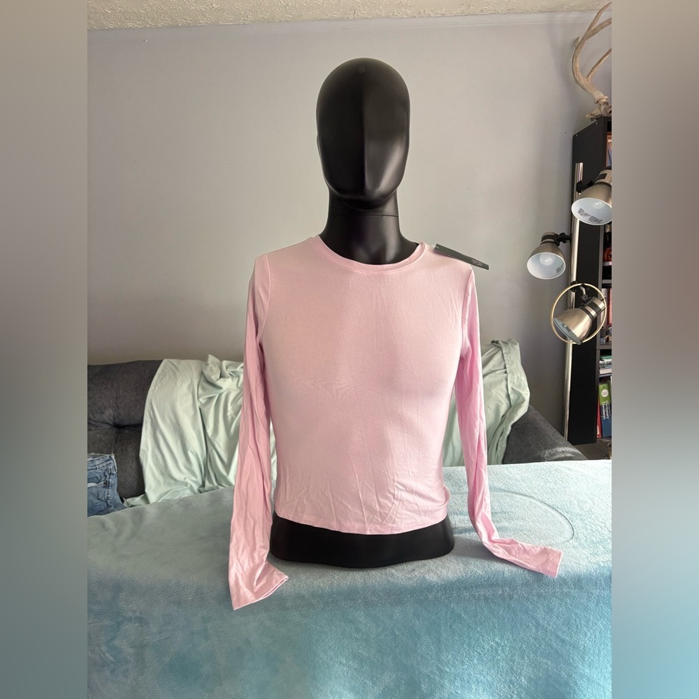 Wild Fable Light Pink Long Sleeve Tee